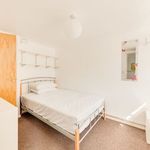 Rent 5 bedroom flat in South East England