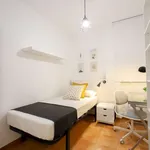 Rent a room of 120 m² in valencia