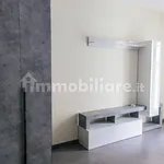 Affitto 3 camera appartamento di 70 m² in Naples