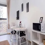 Rent a room of 120 m² in Milan