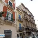 Affitto 4 camera casa di 133 m² in Bari