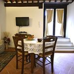 Rent 2 bedroom apartment of 50 m² in Cortona