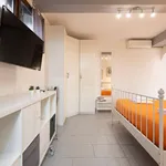 Rent 1 bedroom apartment of 50 m² in Florence