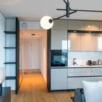 Rent 2 bedroom apartment of 1033 m² in Vienna