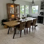 Rent 6 rooms house of 160 m² in Göteborg