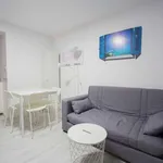 Rent a room of 70 m² in Valencia