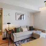 Rent 1 bedroom apartment of 40 m² in Porto