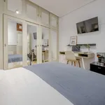 Rent a room of 120 m² in madrid