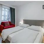 Miete 2 Schlafzimmer wohnung von 67 m² in Berlin