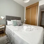 Rent 4 bedroom apartment of 75 m² in Madrid