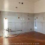 Rent 5 bedroom apartment of 179 m² in Padova