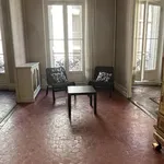 Appartement de 183 m² avec 7 chambre(s) en location à Aubagne