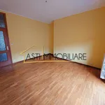 Affitto 3 camera appartamento di 70 m² in Asti