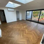 Rent 4 bedroom house of 96 m² in Cheltenham