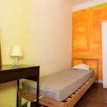 Rent a room in lisbon