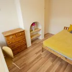 Rent 3 bedroom flat in West Midlands