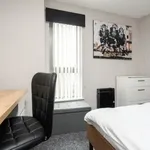 Rent 2 bedroom apartment of 1001 m² in Liverpool