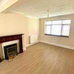 Rent 3 bedroom flat in West Midlands