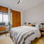 Rent a room of 150 m² in madrid