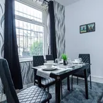 Rent 2 bedroom flat in Bradford