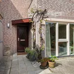 Huur 7 slaapkamer huis van 180 m² in Elsweide