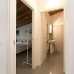 Rent 2 bedroom apartment of 85 m² in milan