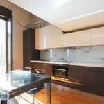 Rent 2 bedroom apartment of 65 m² in Milan