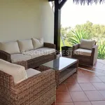 Rent 4 bedroom house of 300 m² in Marbella