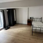 Appartement de 74 m² avec 4 chambre(s) en location à Poitiers