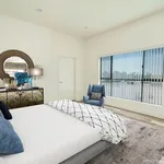 Rent 1 bedroom apartment of 80 m² in Los Angeles