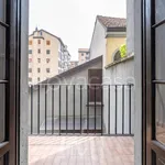 Rent 2 bedroom apartment of 70 m² in Milano