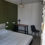 Rent 1 bedroom apartment of 18 m² in Asnières-sur-Seine