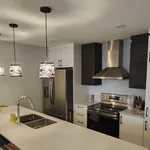 Rent 5 bedroom apartment in Sherbrooke