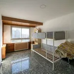 Rent 4 bedroom apartment in valencia