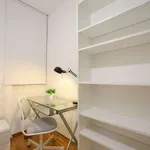 Rent a room of 120 m² in valencia