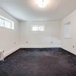 Rent 3 bedroom apartment in Newark