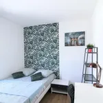 Rent 4 bedroom apartment in Clichy