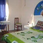 Rent a room in Valencia']