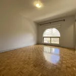 Appartement de 2034 m² avec 3 chambre(s) en location à Toronto