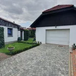 Pronajměte si 4 ložnic/e dům o rozloze 120 m² v Horoměřice