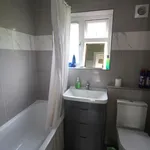 Rent 2 bedroom flat in Uxbridge