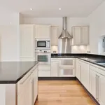 Rent 3 bedroom apartment in London