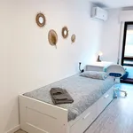 Rent 2 bedroom apartment of 77 m² in Armação de Pêra