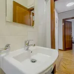 Rent a room of 110 m² in madrid