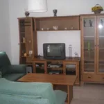 Alquilo 3 dormitorio casa de 120 m² en Huelva']