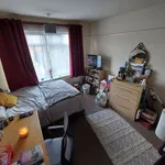 Rent 4 bedroom house in East Midlands