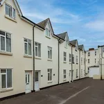 Rent 5 bedroom flat in South West England