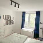 Miete 3 Schlafzimmer wohnung von 90 m² in Frankfurt