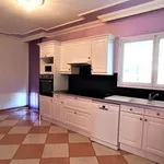 Rent 4 bedroom house of 109 m² in Estrablin