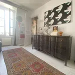 Appartement de 350 m² avec 1 chambre(s) en location à Paris